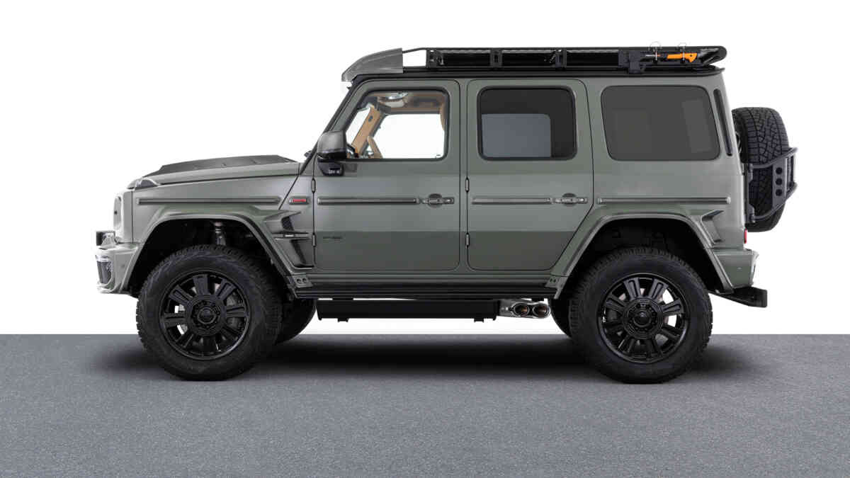 BRABUS 800 4x4² Stealth Green